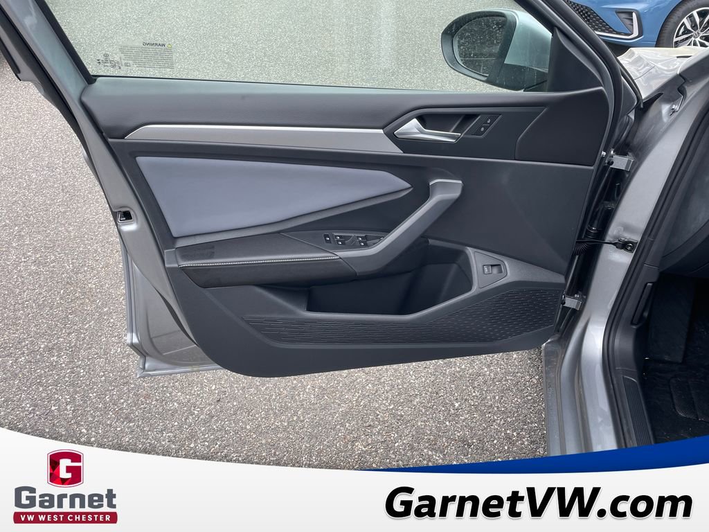 New 2026 Volkswagen Jetta SE image 10