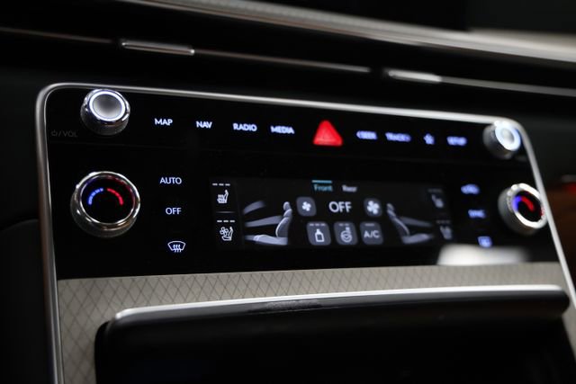 Used 2025 Genesis GV80 3.5T Prestige AWD/4WD image 35