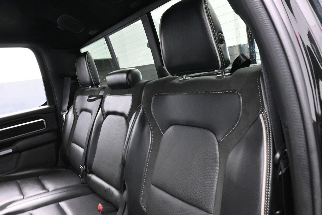 Used 2020 RAM 1500 Laramie w/ Sport Appearance Package AWD/4WD image 30