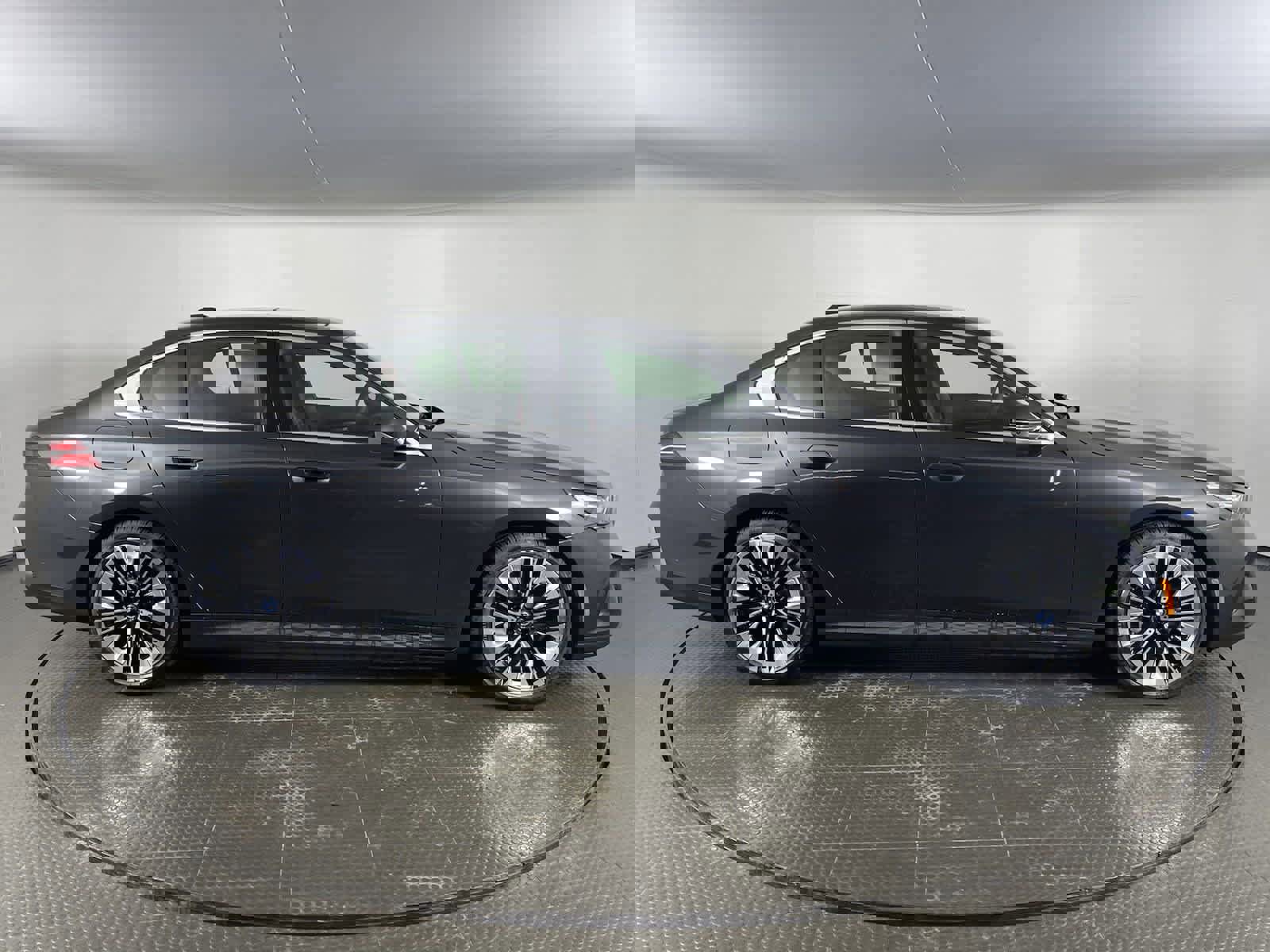 Certified 2024 BMW i5 eDrive40i w/ Premium Package image 6