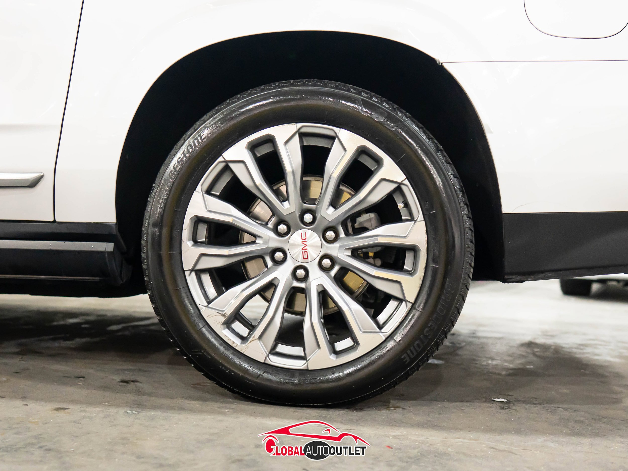 Used 2021 GMC Yukon XL Denali w/ Denali Ultimate Package AWD/4WD image 12