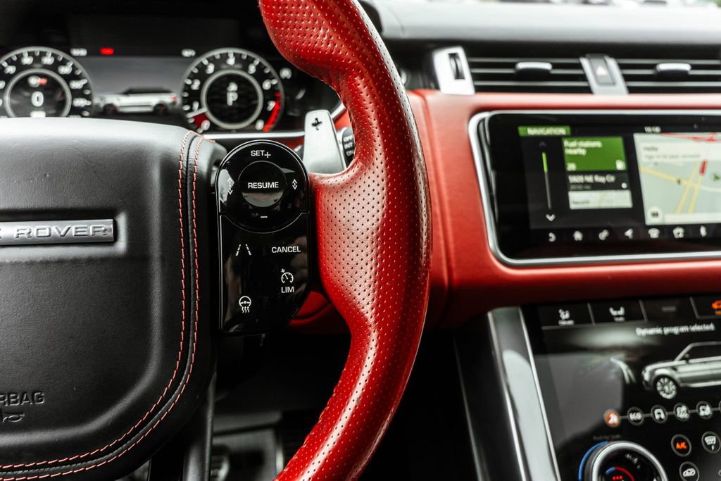 Used 2020 Land Rover Range Rover Sport SVR image 30