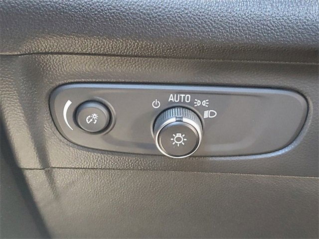 Used 2021 Buick Envision Essence w/ Sport Touring Package image 20