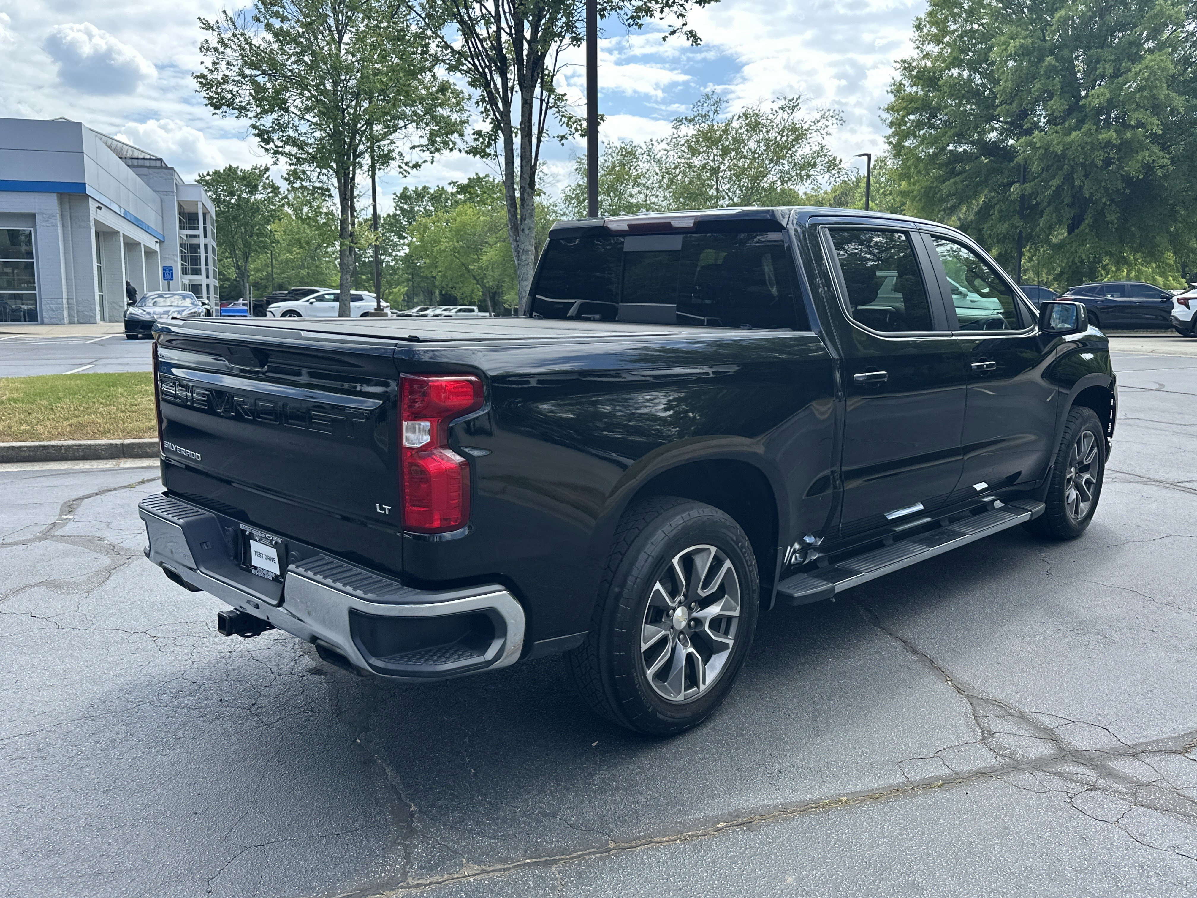 Used 2020 Chevrolet Silverado 1500 LT w/ All-Star Edition AWD/4WD image 5