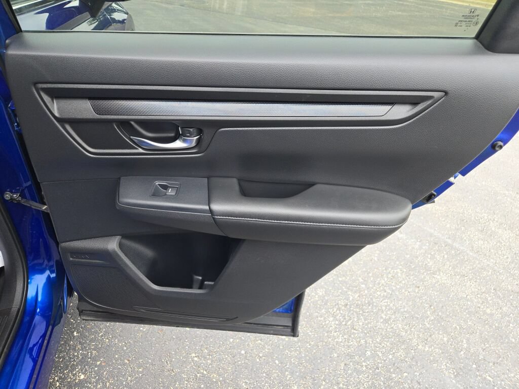 Used 2025 Honda CR-V EX image 9