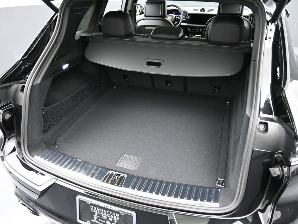 New 2026 Porsche Cayenne GTS image 34