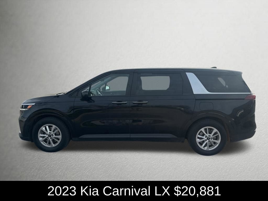 Used 2023 Kia Carnival LX image 6