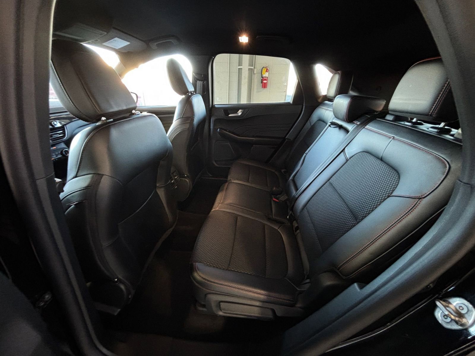 Used 2025 Ford Escape ST-Line image 31