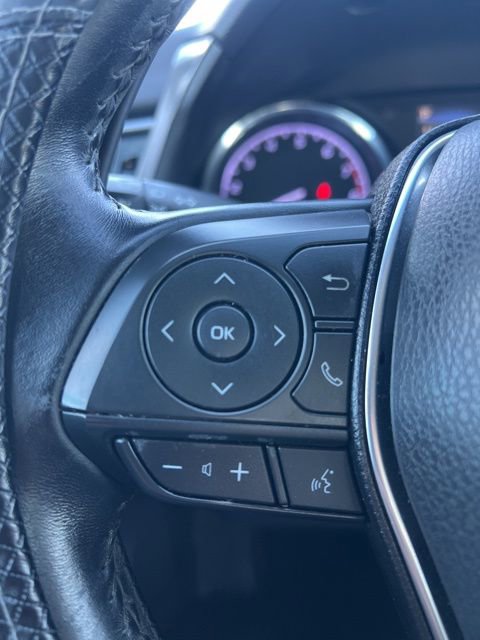 Used 2019 Toyota Camry SE w/ Carpet Mat Package image 11