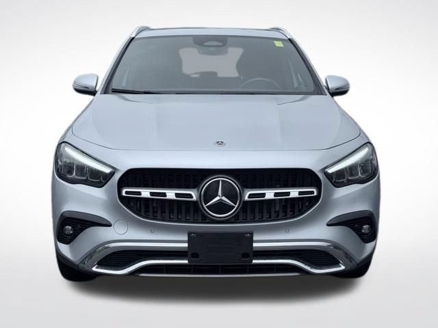 Used 2025 Mercedes-Benz GLA 250 4MATIC image 2