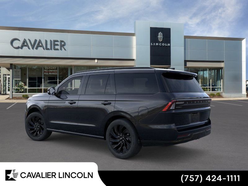 Used 2025 Lincoln Navigator Reserve w/ Jet Appearance Package image 4