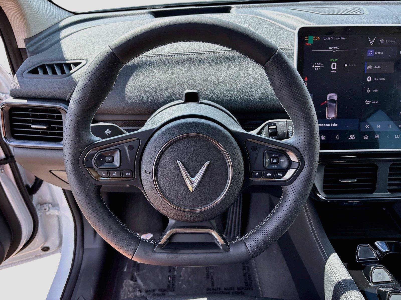 New 2027 VinFast VF 8 Eco AWD/4WD image 11