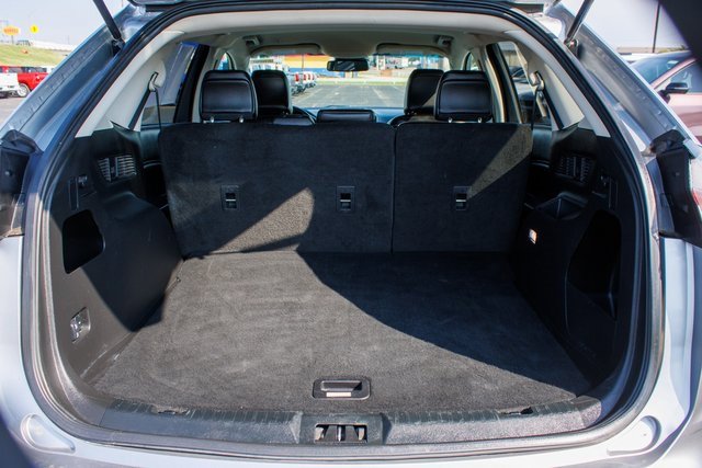 Used 2024 Ford Edge SEL image 11