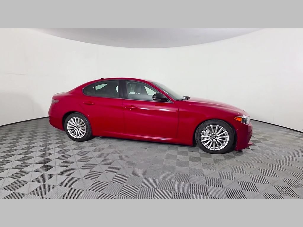 Used 2024 Alfa Romeo Giulia Sprint RWD image 35