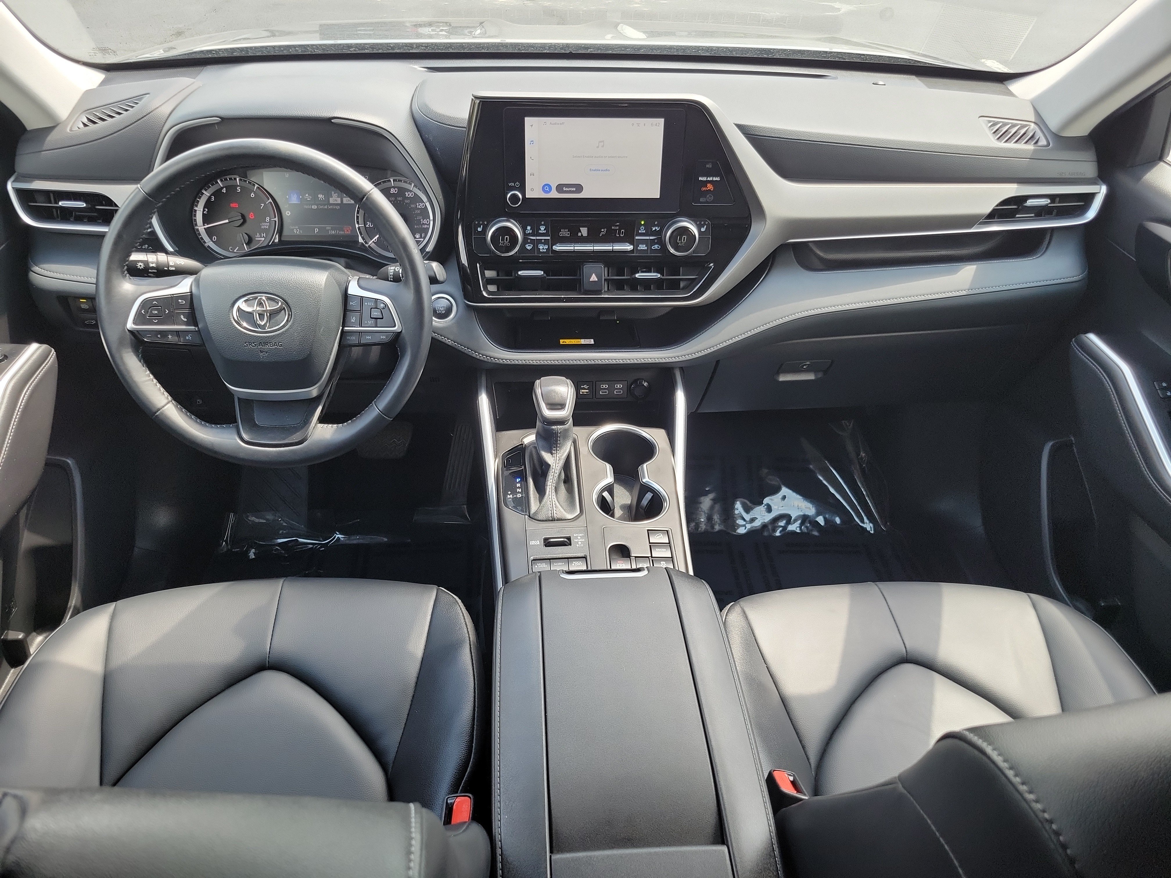 Certified 2025 Toyota Highlander XLE AWD/4WD image 13