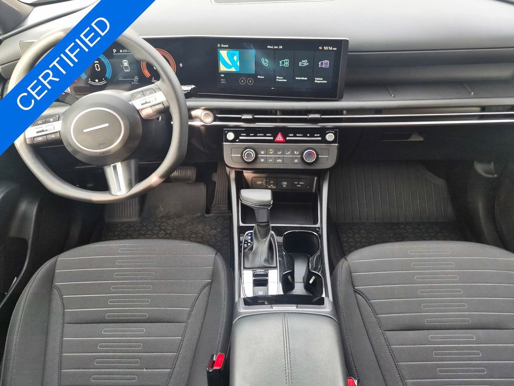 Used 2025 Hyundai Santa Cruz SE image 17