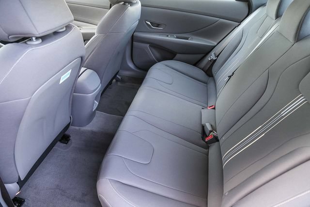 New 2025 Hyundai Elantra SEL FWD image 20