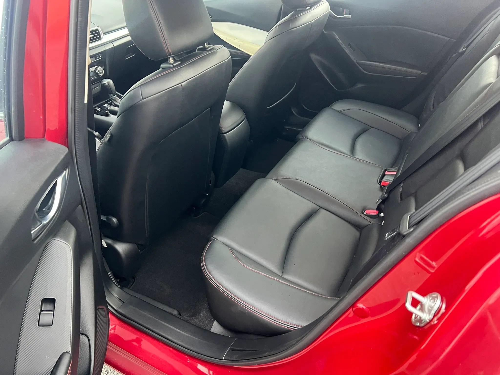 Used 2016 MAZDA MAZDA3 s Touring FWD image 9