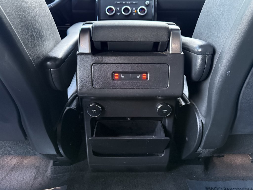 Used 2020 Land Rover Discovery SE AWD/4WD image 15