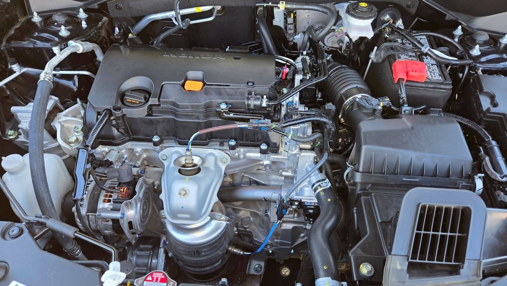 Used 2025 Honda HR-V Sport image 27