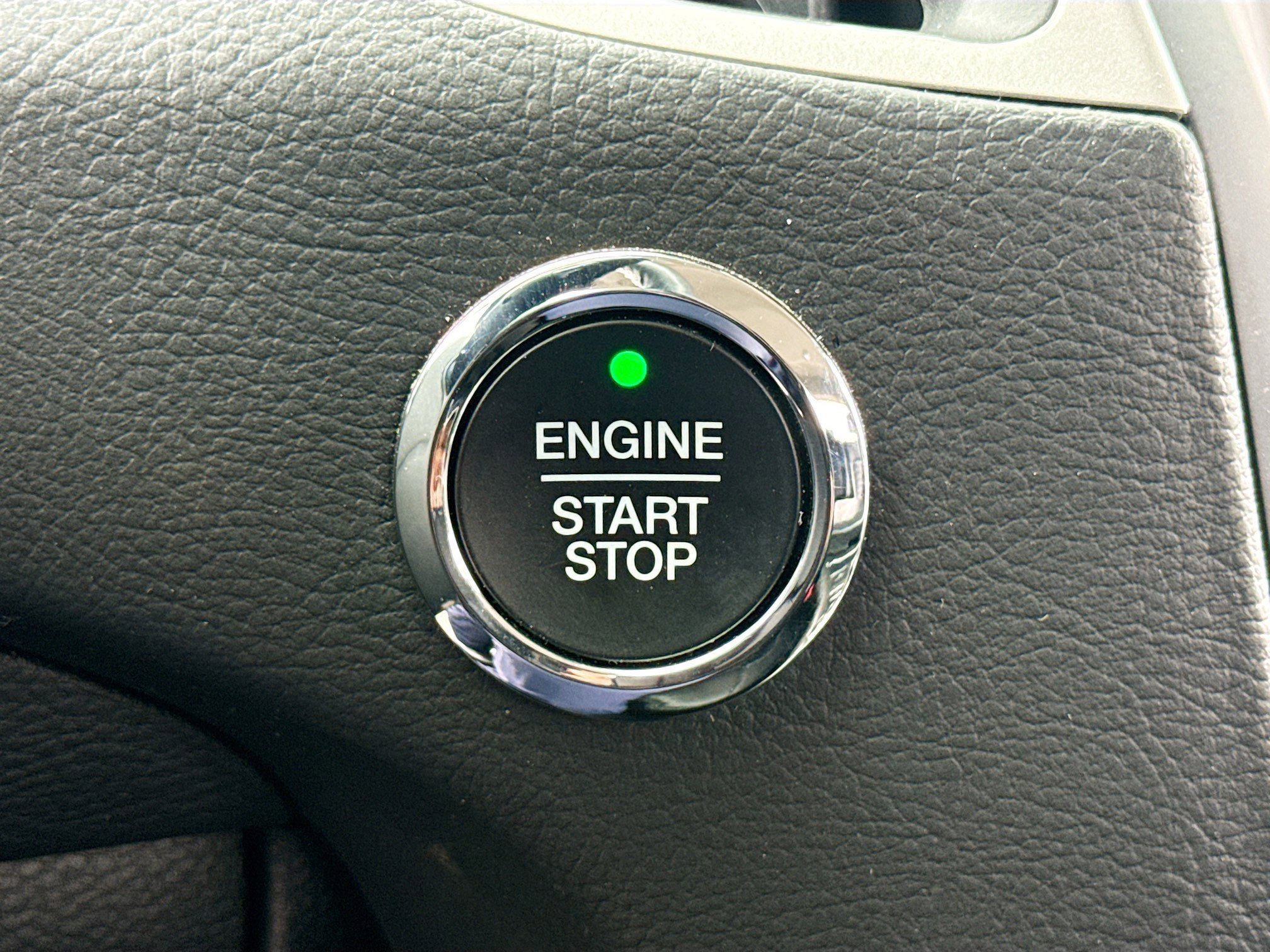 Used 2022 Ford Edge SEL w/ Convenience Package image 9