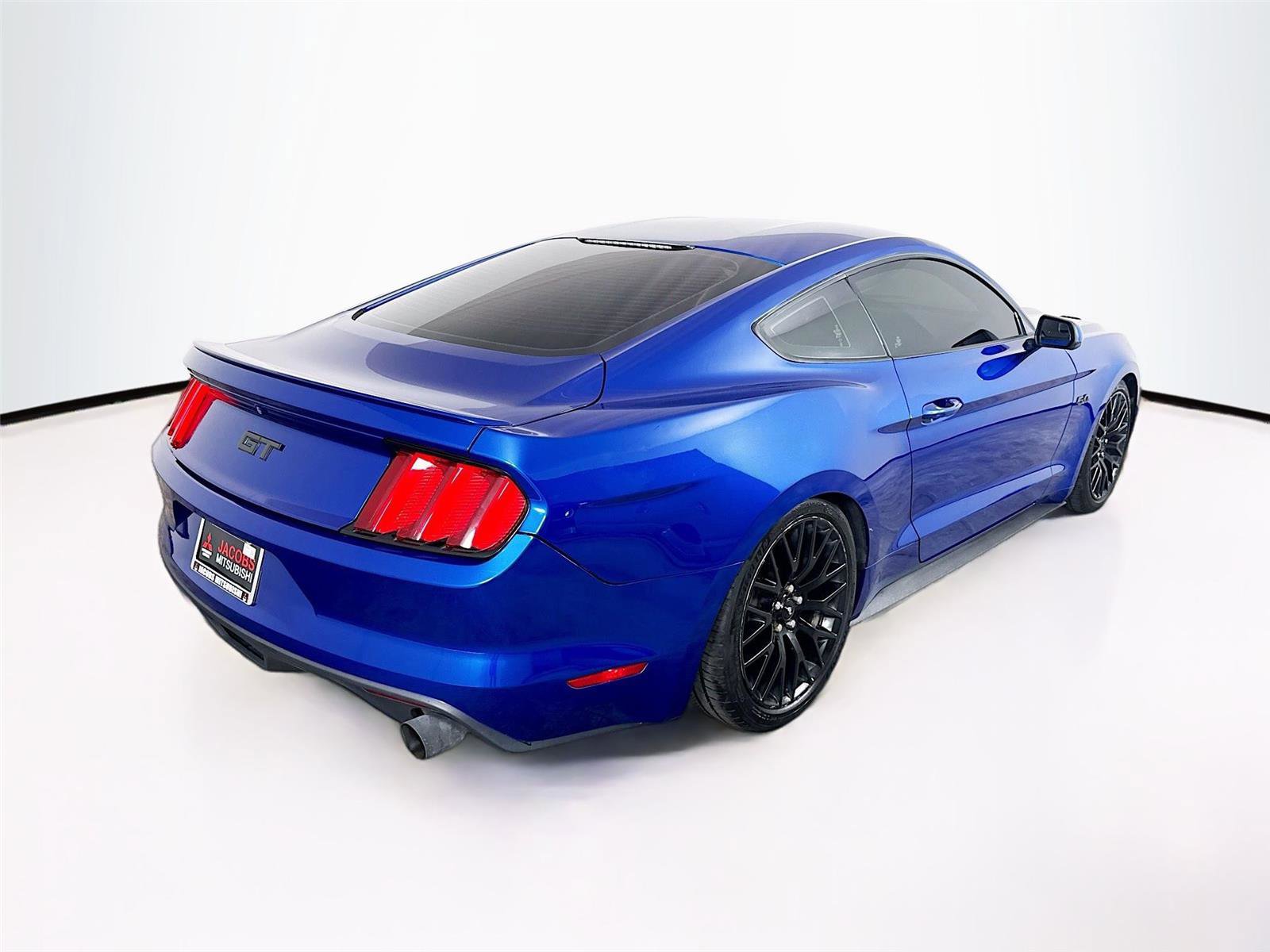 Used 2017 Ford Mustang GT RWD image 30