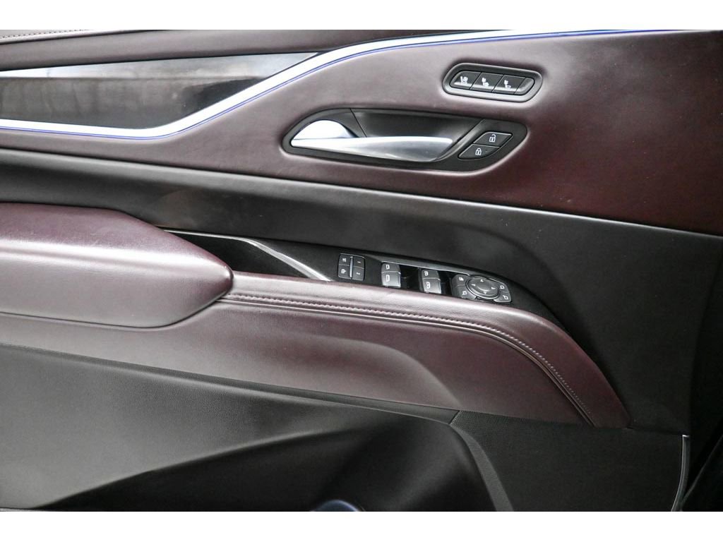 Certified 2022 Cadillac Escalade ESV Premium Luxury Platinum image 8
