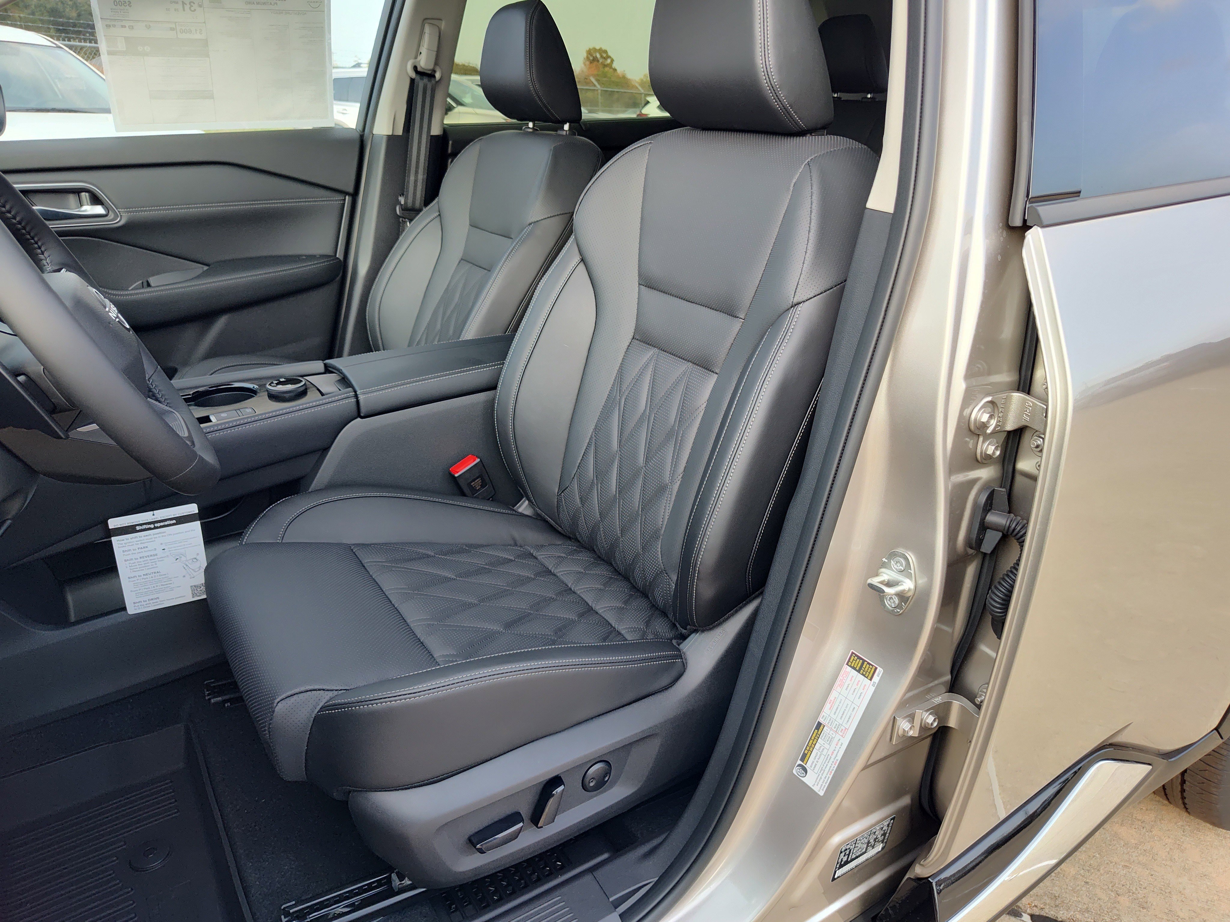 New 2026 Nissan Rogue Platinum w/ Tech Package image 7