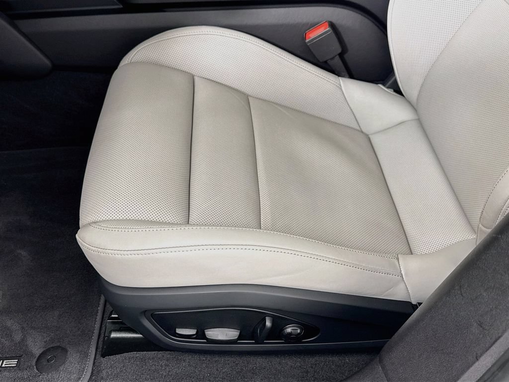 Certified 2023 Porsche Taycan 4S AWD/4WD image 13