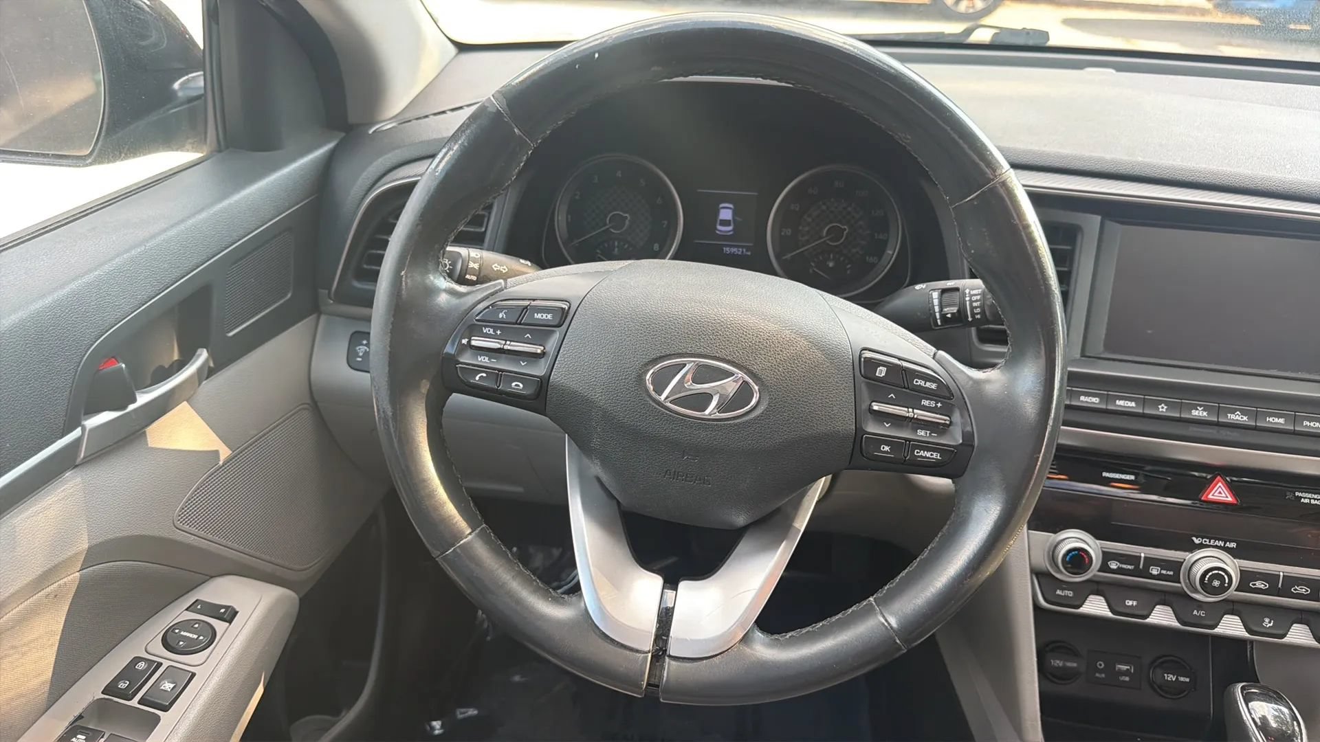 Used 2019 Hyundai Elantra Value Edition FWD image 28