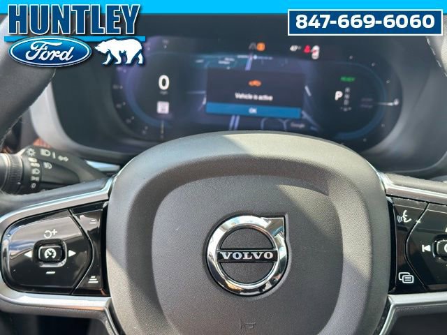 Used 2024 Volvo XC60 T8 Ultimate AWD/4WD image 32