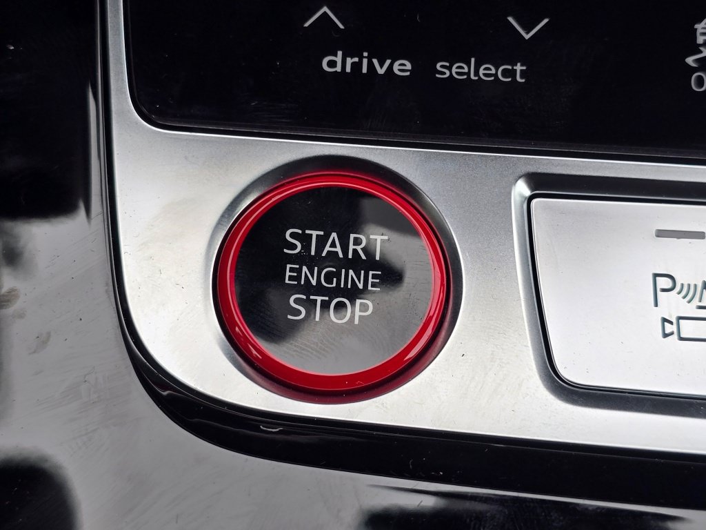 New 2026 Audi SQ8 Prestige AWD/4WD image 42