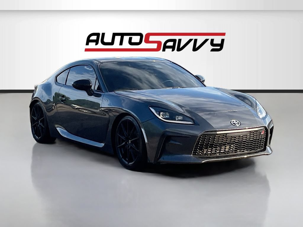 Used 2024 Toyota GR86 Premium RWD image 1