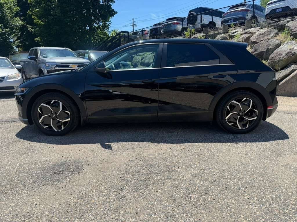 Used 2023 Hyundai Ioniq 5 SEL w/ Cargo Package AWD/4WD image 2