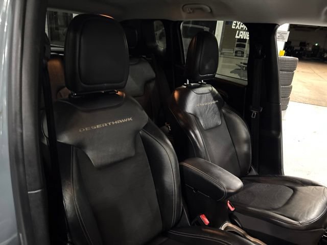 Used 2017 Jeep Renegade Trailhawk AWD/4WD image 40