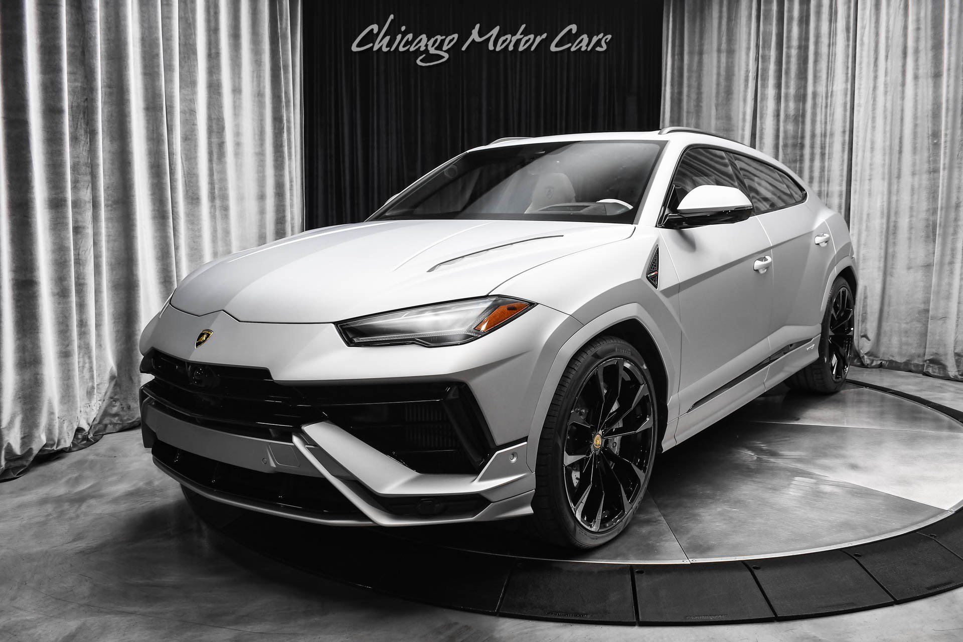 Used 2024 Lamborghini Urus S AWD/4WD image 37