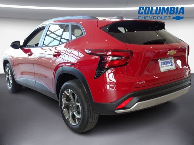 New 2026 Chevrolet Trax LT w/ Driver Confidence Package image 4