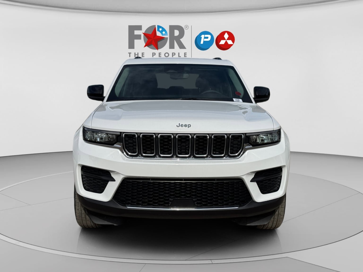 Used 2023 Jeep Grand Cherokee Laredo w/ Luxury Tech Group I RWD image 8