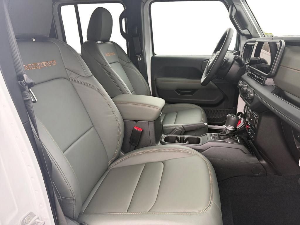 New 2026 Jeep Gladiator Mojave AWD/4WD image 15