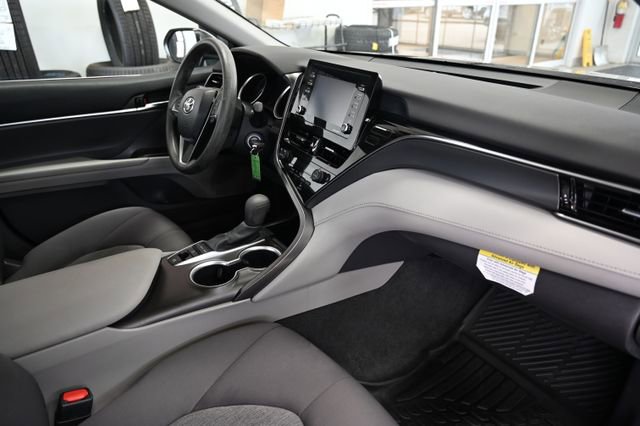 Used 2023 Toyota Camry LE image 14