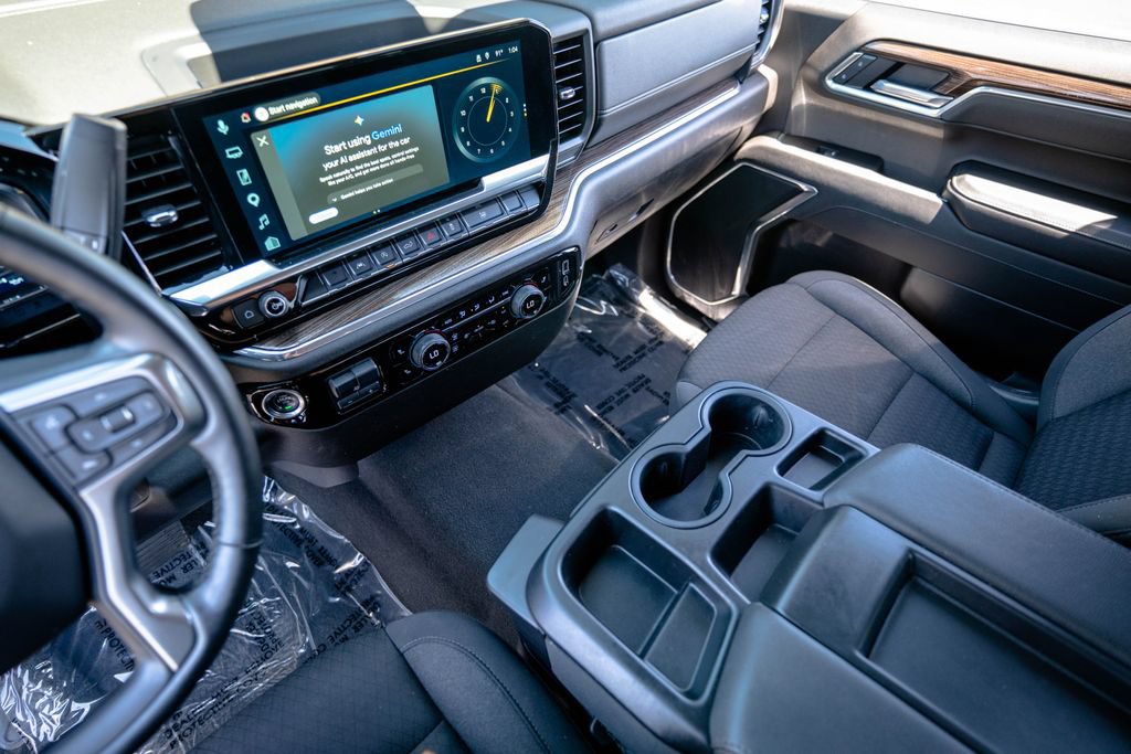 Certified 2025 Chevrolet Silverado 1500 LT AWD/4WD image 25