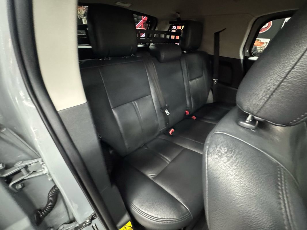 Used 2014 Toyota FJ Cruiser 4WD w/ Convenience Package image 17