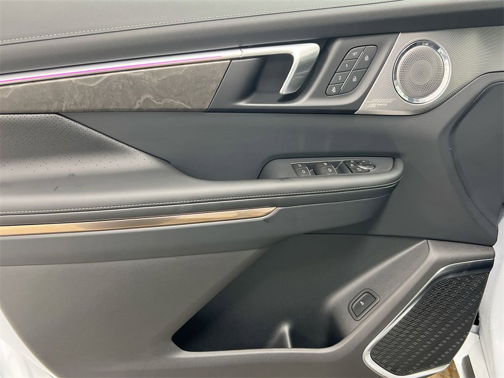 New 2026 Buick Enclave Avenir w/ Super Cruise Package image 22