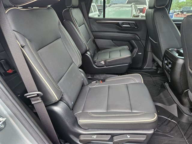 Used 2025 Chevrolet Tahoe Premier AWD/4WD image 22