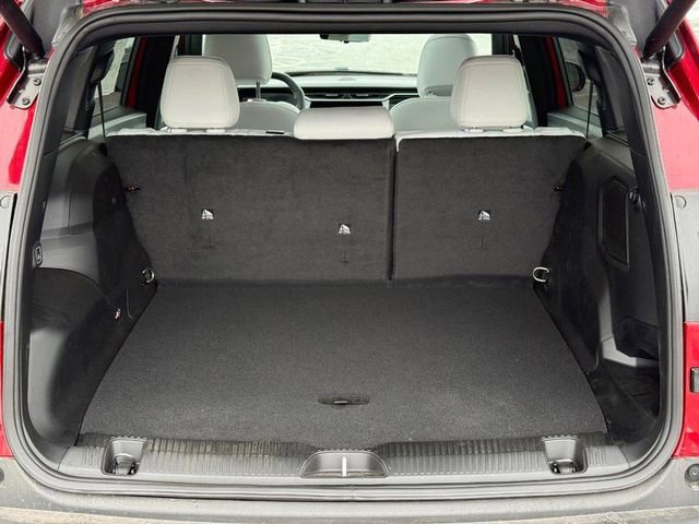 New 2026 Jeep Cherokee Overland image 7