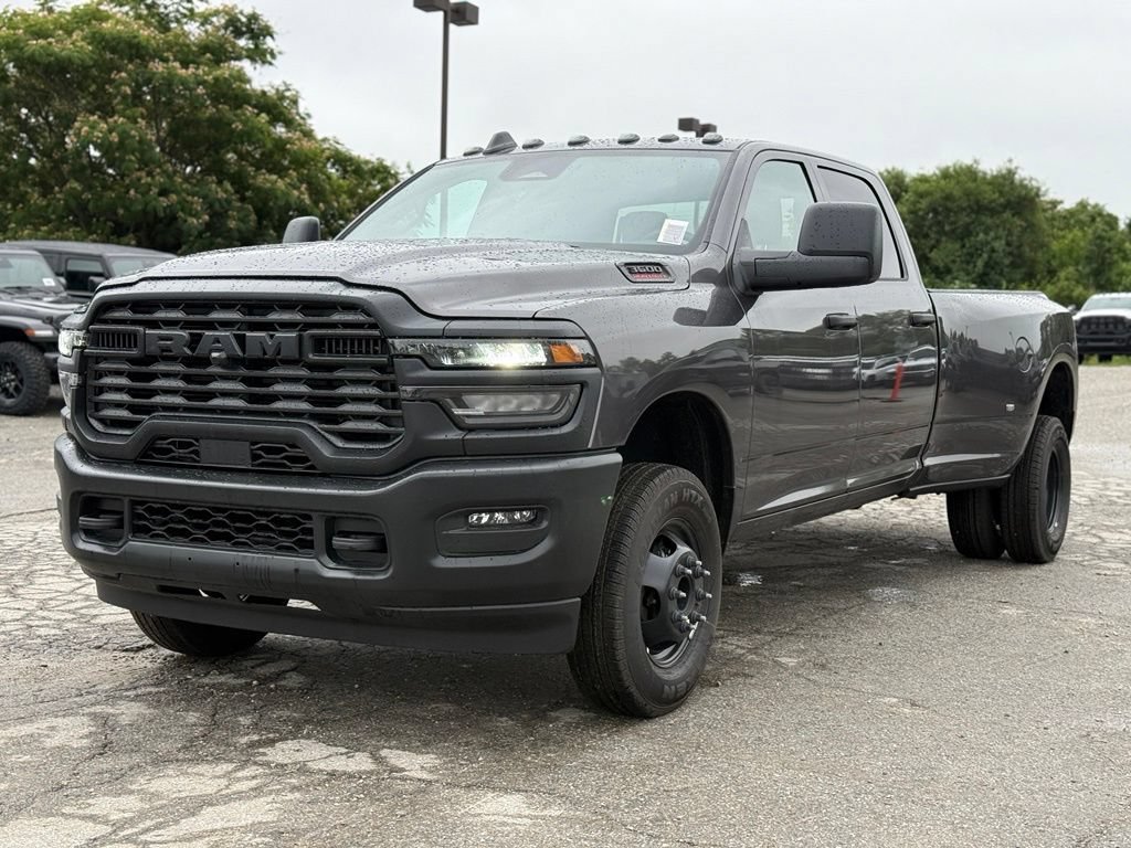 New 2026 RAM 3500 Tradesman AWD/4WD image 25