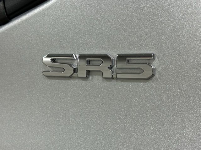 Used 2022 Toyota Tundra SR5 w/ SR5 Premium Package image 29