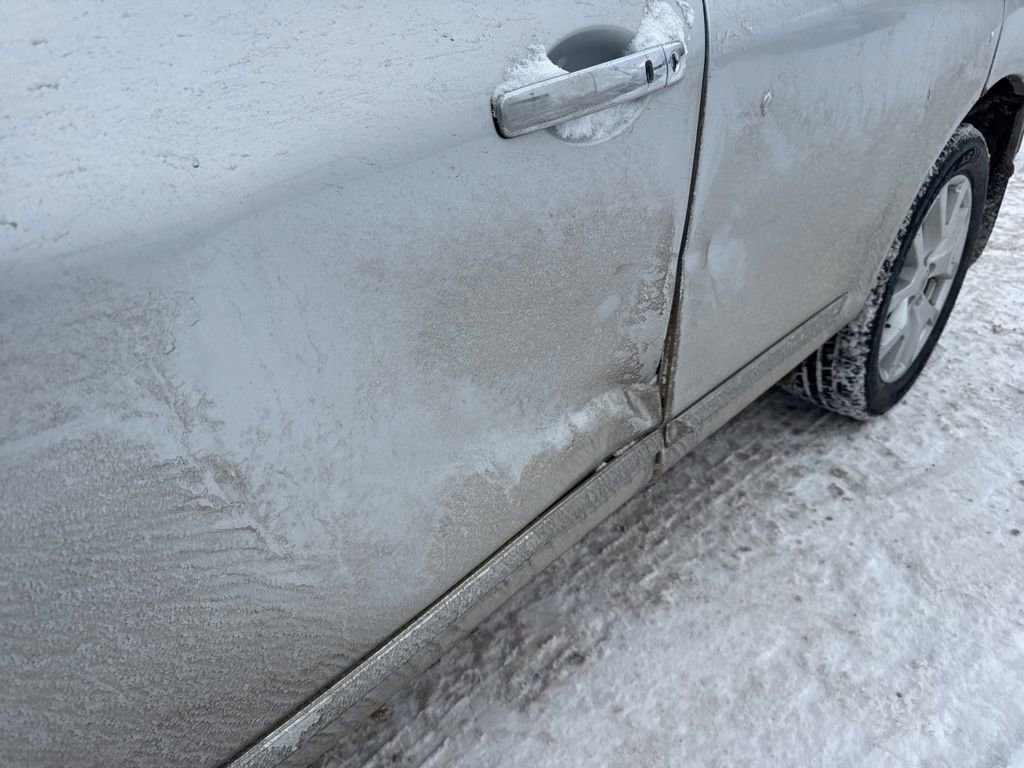 Used 2011 Nissan Rogue SV w/ SL Pkg image 28