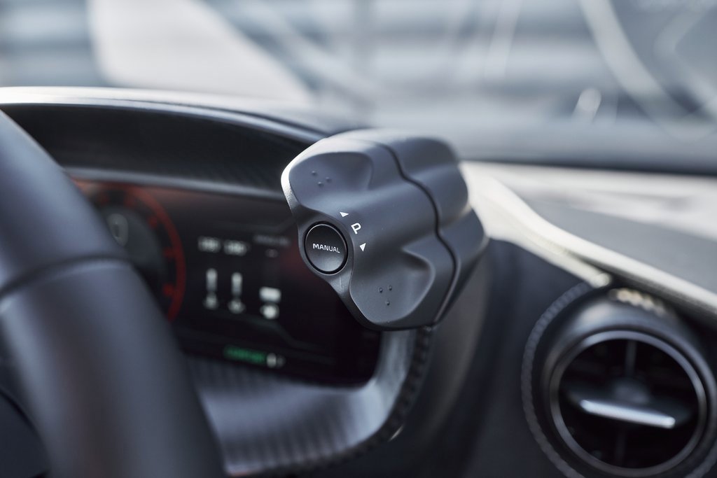 Used 2024 McLaren 750S Spider image 58