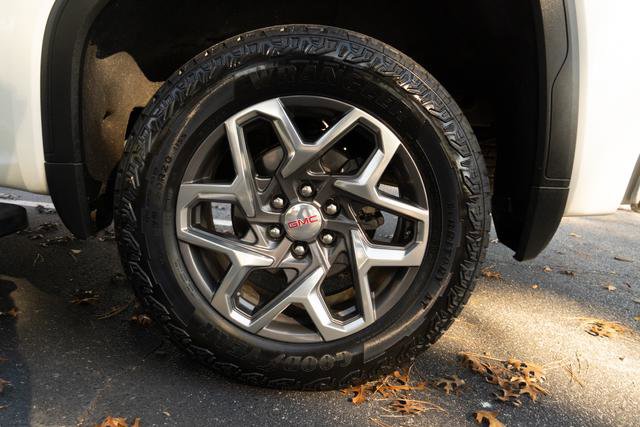 Used 2022 GMC Sierra 1500 SLT w/ SLT Convenience Package image 44